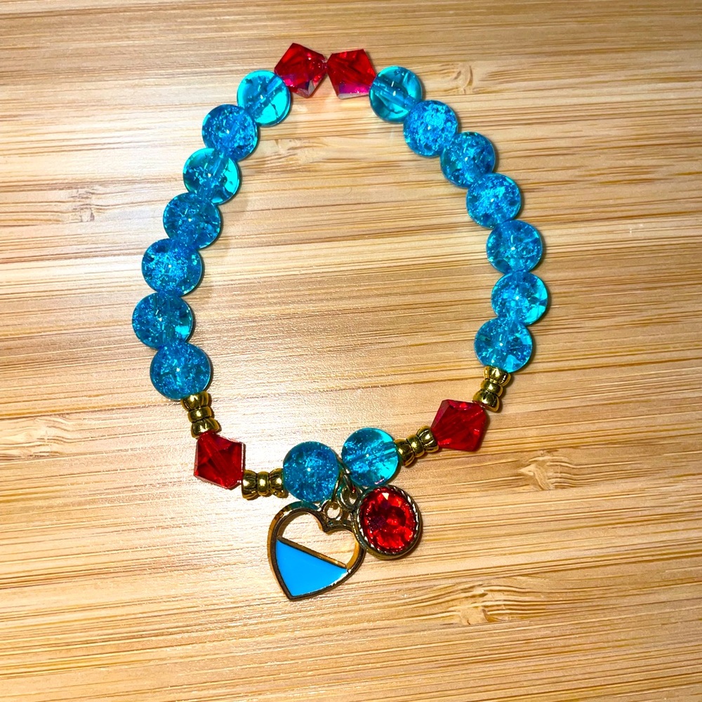 Handmade stretch bracelet 💕💕